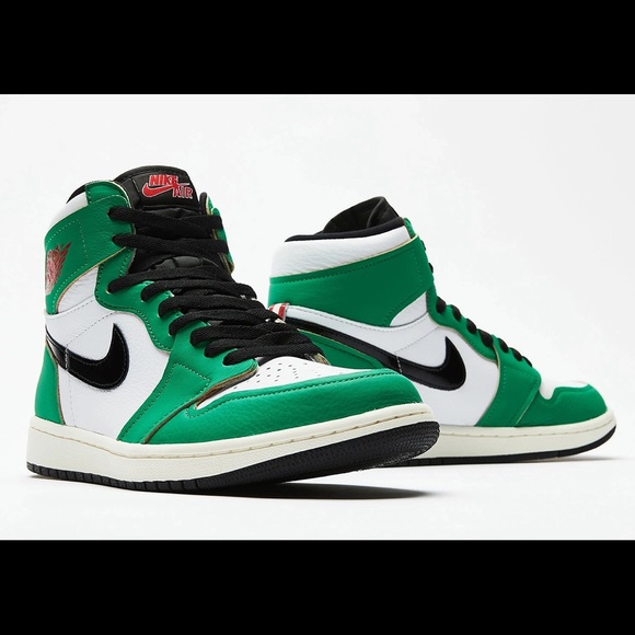 Nike Air Jordan 1 Retro High OG Lucky Green - Picture 2 of 5